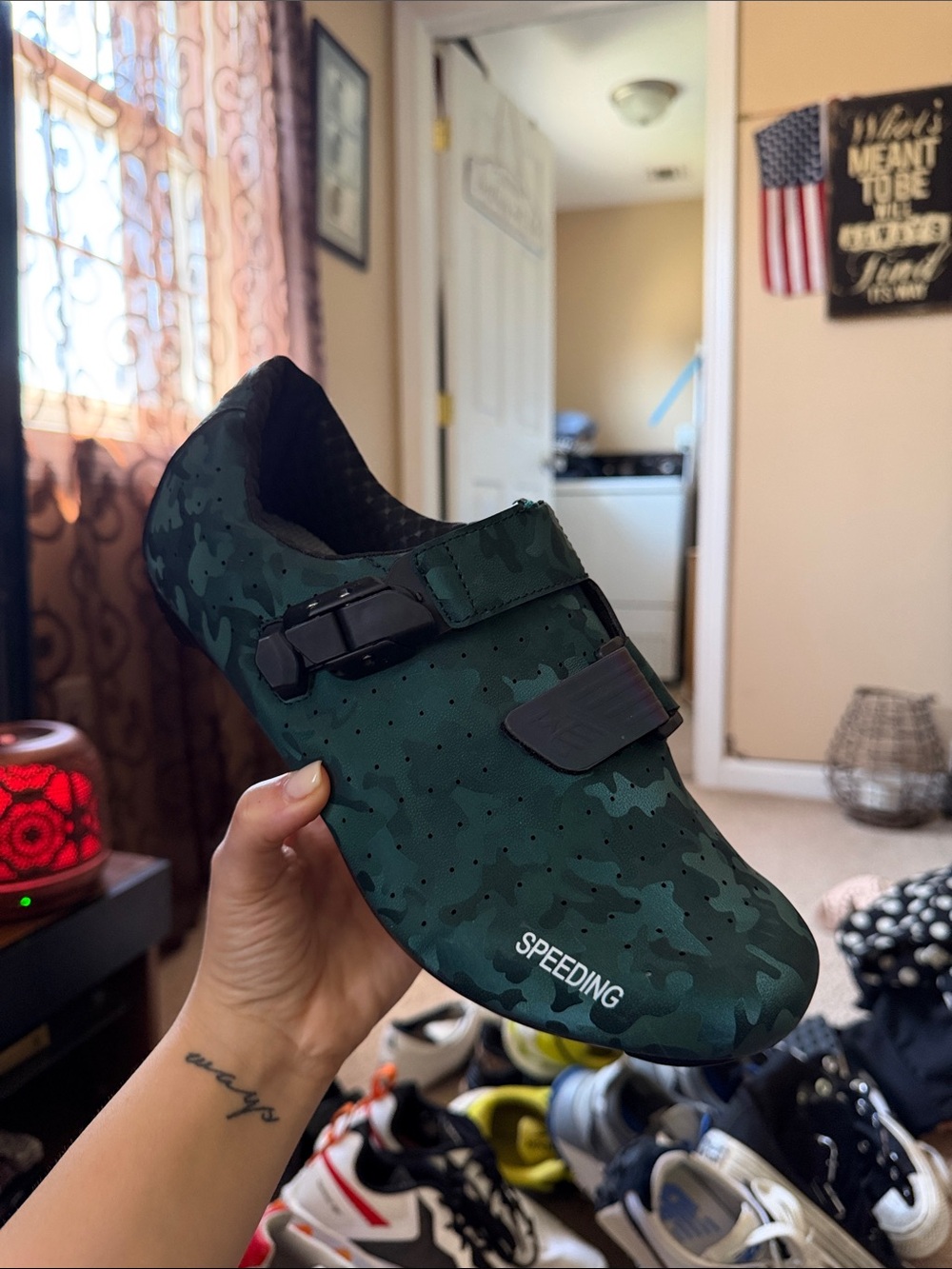 Peloton compatible clip in sneakers